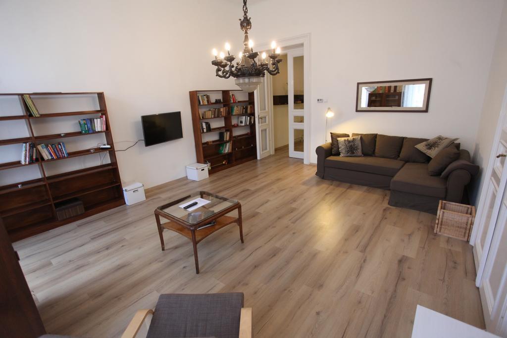 Sissy Apartment Будапеща Екстериор снимка